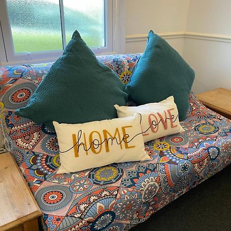 Cozy 3 Bedrooms Home Off Mill Road Sleep CBG Exteriör bild