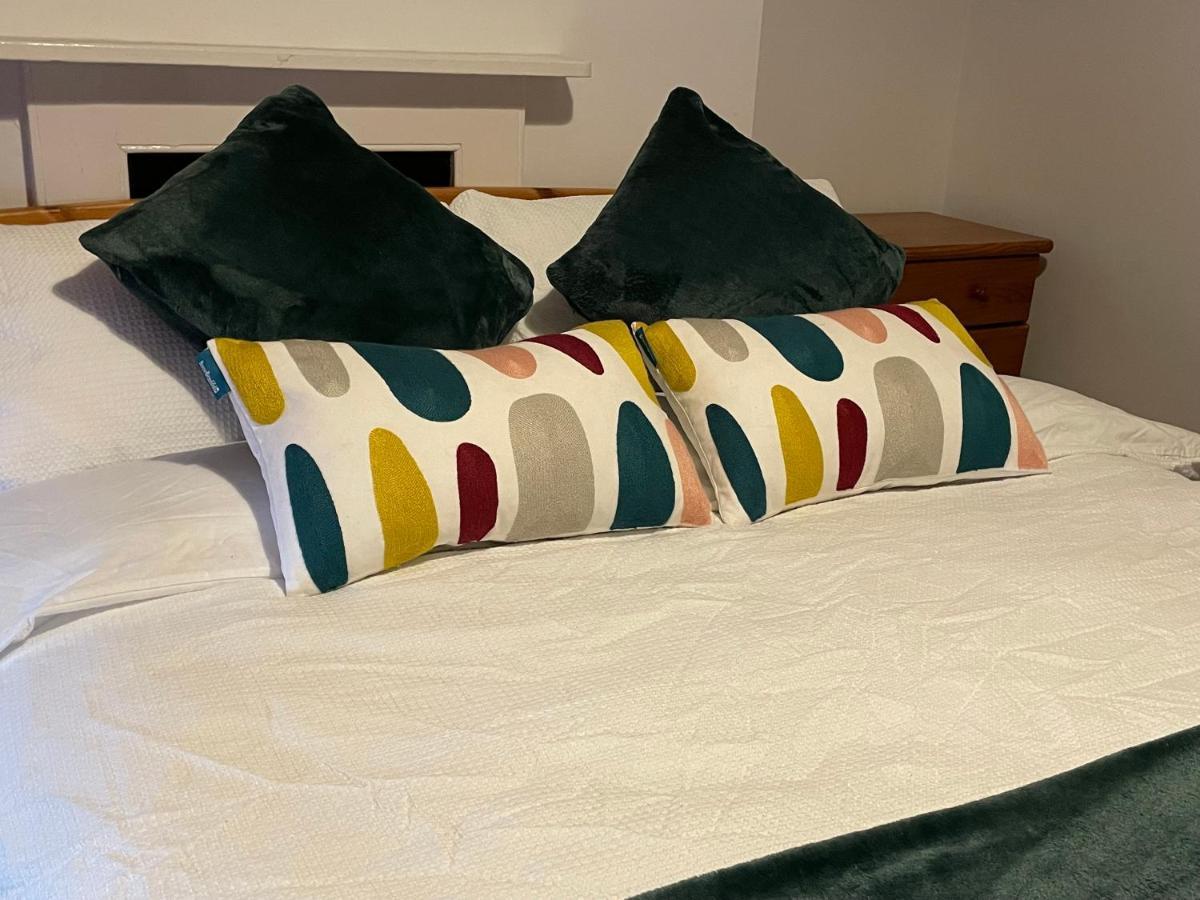 Cozy 3 Bedrooms Home Off Mill Road Sleep CBG Exteriör bild